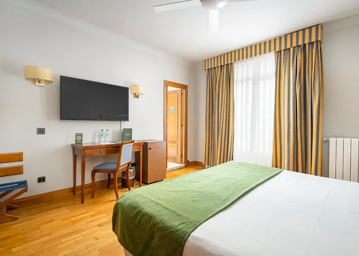 Hernán Cortés Hotel