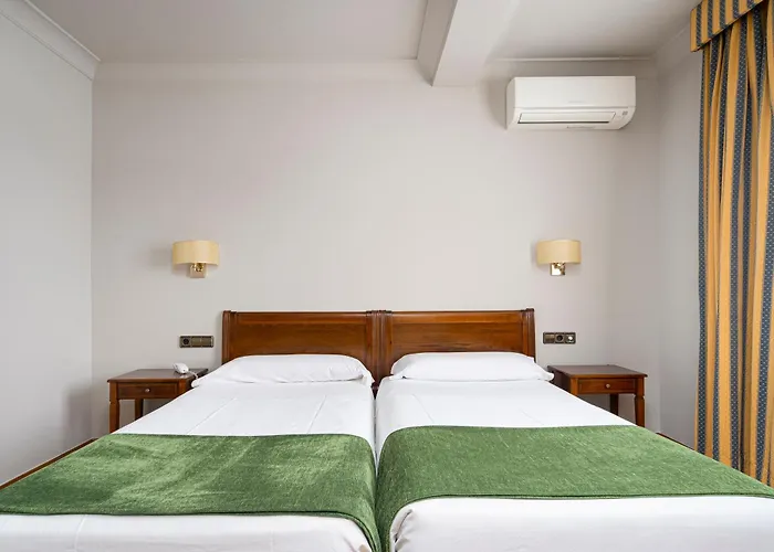 Hernán Cortés Hotel