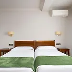 Hernán Cortés Hotel