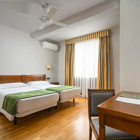 Hernán Cortés Hotel 4*