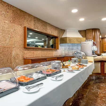 Hotel Hernán Cortés 4*