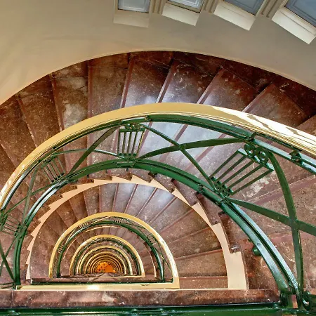 ホテル エルナン コルテス