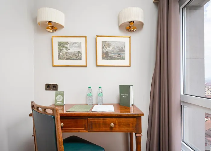 Otel Hernan Cortes Gijón