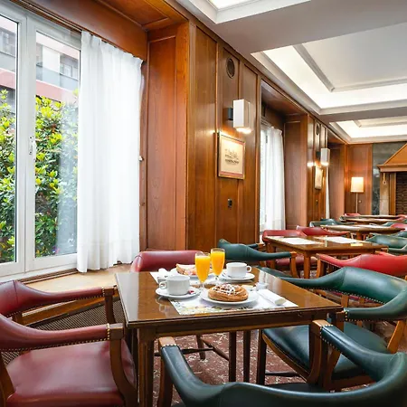 Szálloda Hernán Cortés 4*